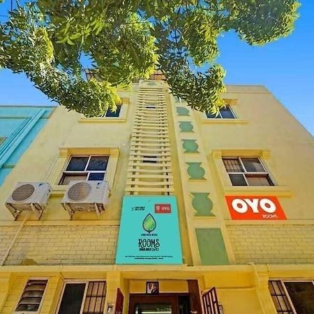 Oyo 81287 Empire Inn Chennai Exterior foto